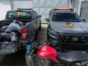 Suspeito de roubo de motos morre em confronto com a pol&iacute;cia na Santa L&uacute;cia