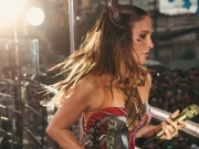 Claudia Leitte volta à Drilha de Caruaru e fala sobre forró, brega pernambucano e sua conexão com o Nordeste