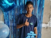 Bombeiros fazem buscas por adolescente que desapareceu ao entrar no mar da Praia do Paiva