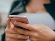 China proíbe chatbots de incentivar dependência emocional