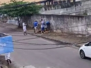 Jovem espancado por integrantes de torcida organizada do CSA &eacute; transferido em estado grave ao HGE