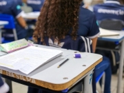 Seu filho não quer voltar para a escola? Saiba como agir sem gritos