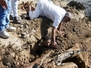 Nepal inicia enterros de vítimas e mantém buscas por desaparecidos