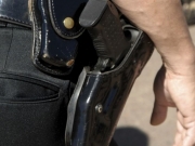 Comissão da Câmara aprova porte de arma para nove profissões; entenda