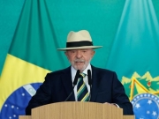 Lula sanciona fim da taxa das blusinhas e zera imposto internacionais