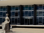 STF transmitirá ao vivo julgamento sobre conversas entre Moraes e Vorcaro