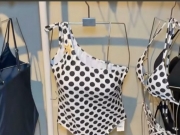 Moda praia: veja as tendências que prometem dominar o verão!