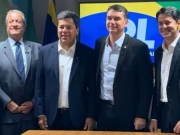 Flávio Bolsonaro cumpre agenda política no Recife nesta quarta-feira (16)