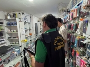Operação "Última Chamada" autua 21 lojas de celulares e interdita seis em PE